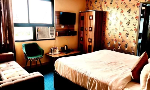 WhatsApp-Image-2024-10-22-at-5.33.48-PM